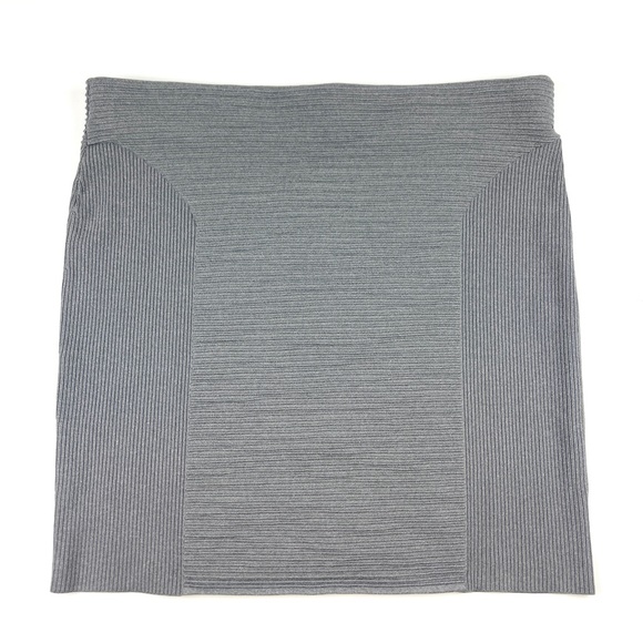 Women’s Express Gray Body Contour Mini Skirt Size XL NWT - Picture 1 of 3